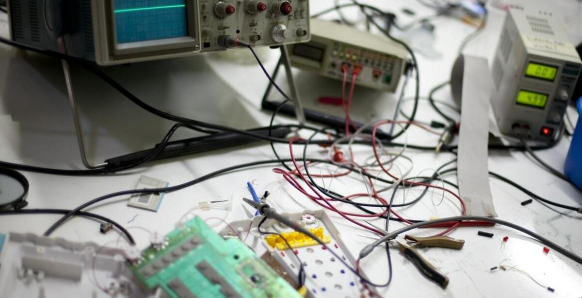 Wskazówki dotyczące sklejania modeli TS Iskra – jak osiągnąć perfekcyjne dopasowanie części?