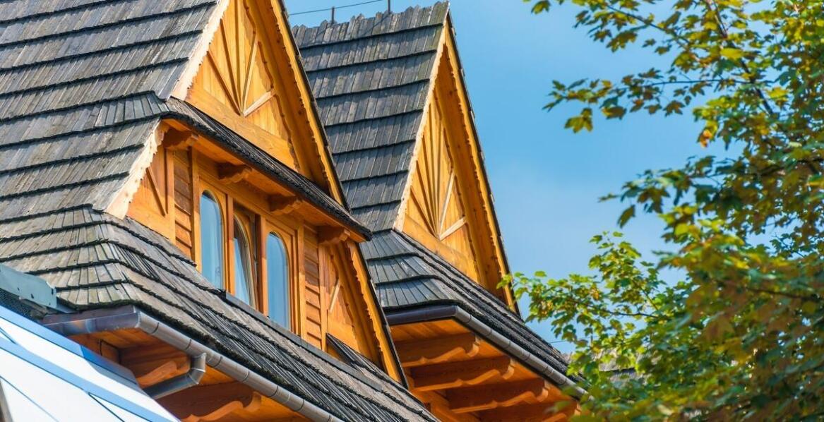 Noclegi w Rewalu – co oferują turystom schroniska i pensjonaty?