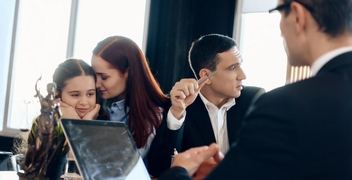 Rola prawnego radcy w rozwiązywaniu rodzinnych konfliktów związanych z majątkiem