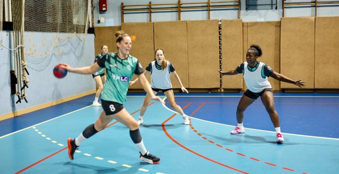 Jakie możliwości rozwoju oferuje gra w squasha w klubie fitnessie?