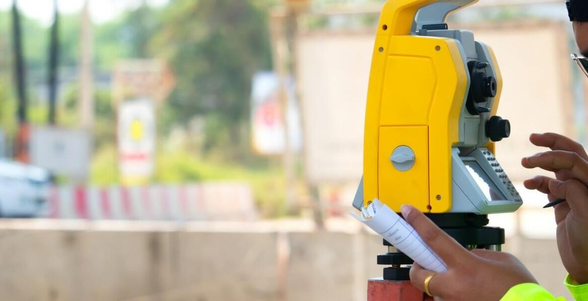 Obliczanie dachowej więźby: jak technologia wspiera precyzję i efektywność?