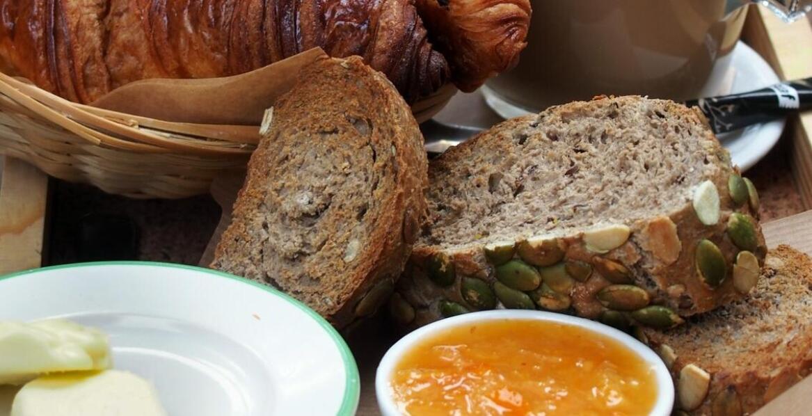 Wybór odpowiednich grzewczych urządzeń dla małej kawiarni