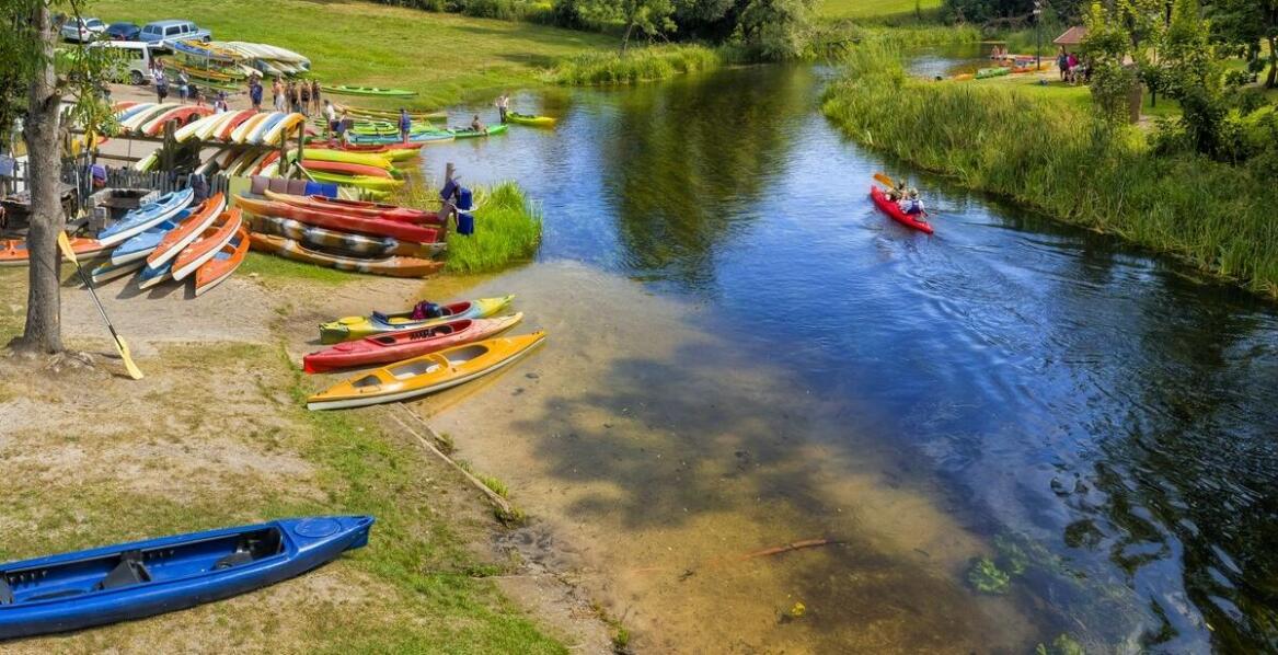 Jakie są najlepsze praktyki przy wypożyczaniu sprzętu kajakowego?