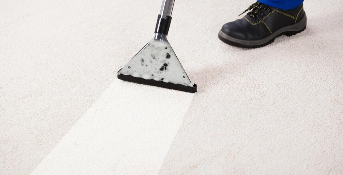 Dodatkowe usługi przy praniu wykładzin – co oferujemy klientom?