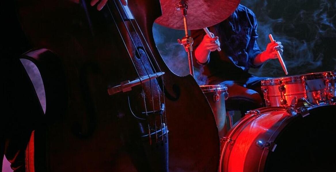 Trio jazzowe w kontekście eventów korporacyjnych – co warto wiedzieć?