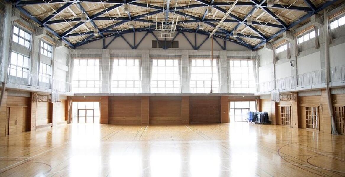 Wpływ technologii na rozwój wyposażenia sali gimnastycznej