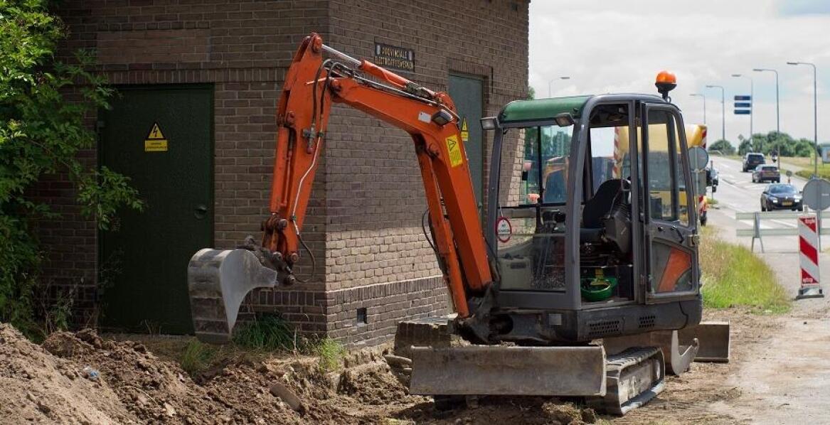 Wykorzystanie miniładowarki w drenażach i odwodnieniach