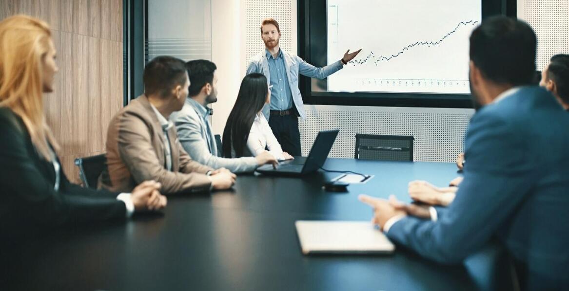 Usługi doradcze – korzyści z współpracy z profesjonalistami