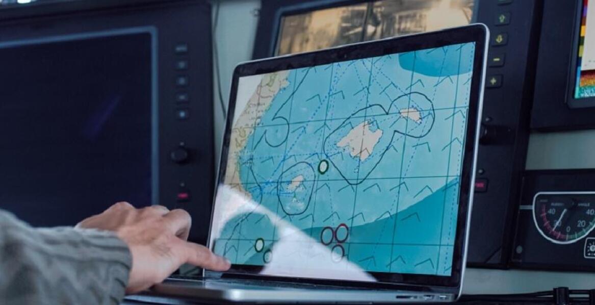 Wykorzystanie map wektorowych w precyzyjnym planowaniu rejsów