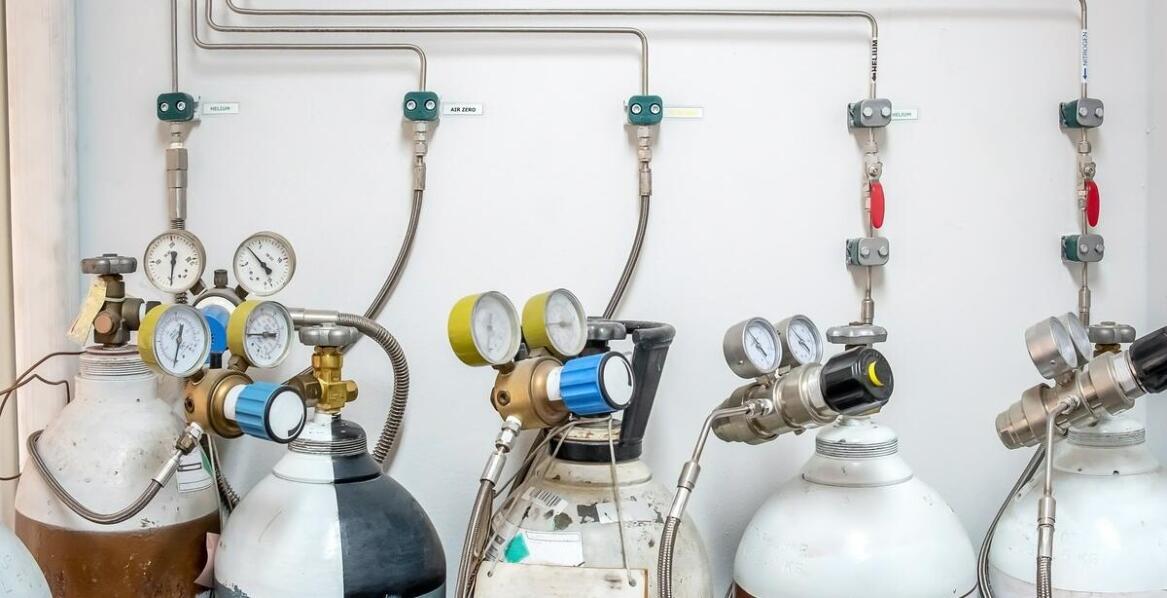 Poradnik wyboru odpowiednich gazowych butli do użytku domowego w Warszawie