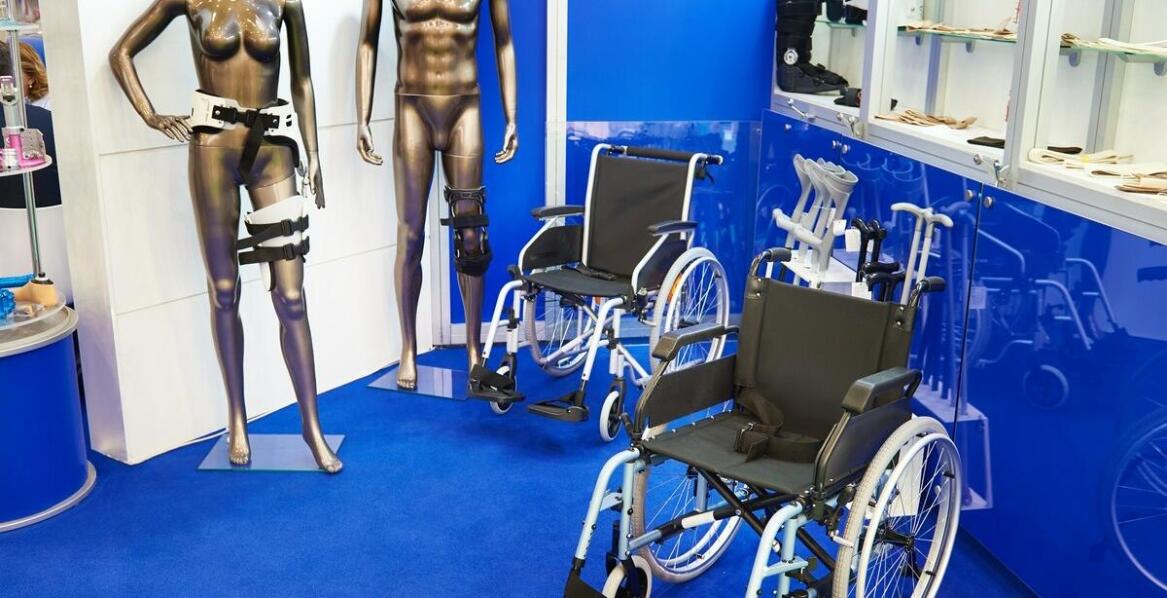 Sklep medyczny: Dobór kul i lasek do optymalnej mobilności