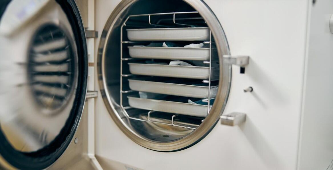 Jak temperaturowa komora wspiera wytrzymałościowe testy materiałów?