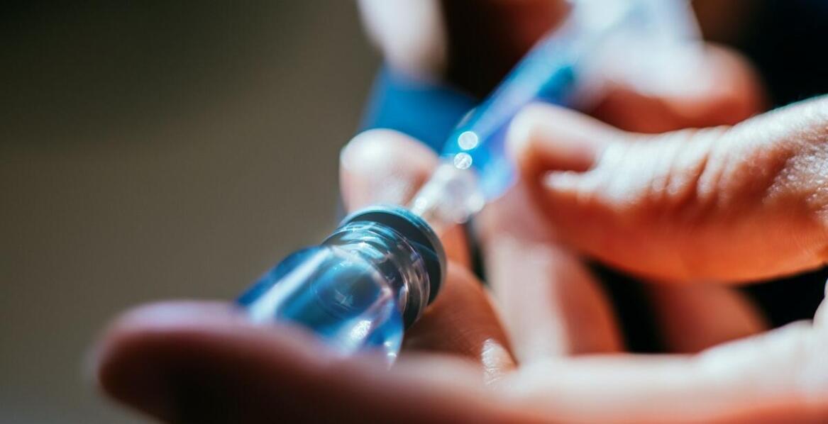 Szczepienia tropikalne – jakie eliminują zagrożenia?