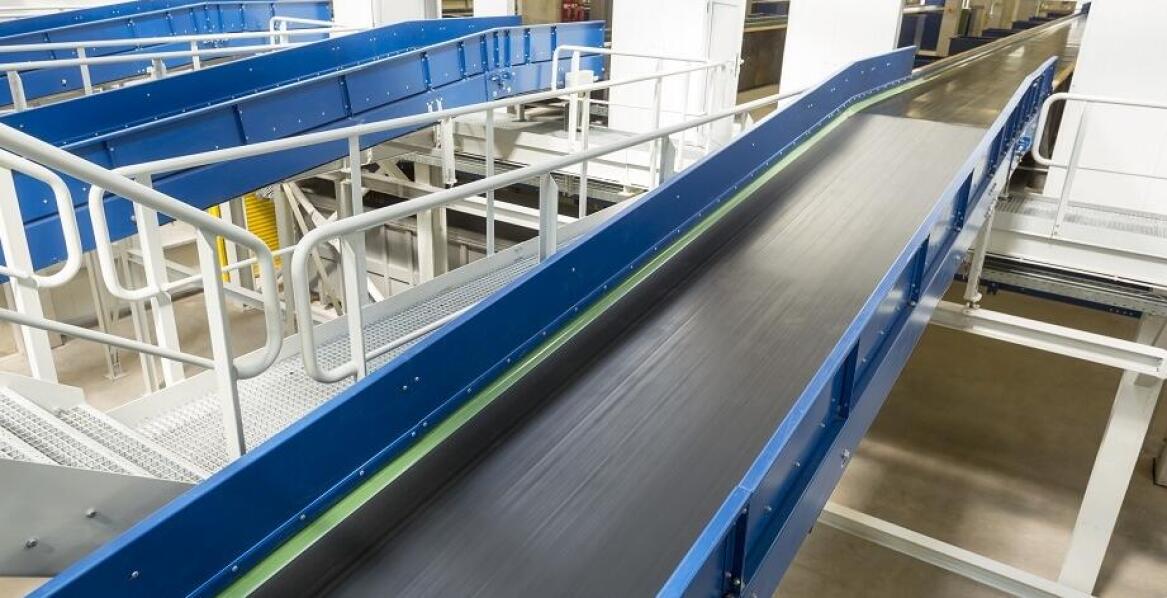 Jakie transportowe taśmy sprawdzą się w trudnych warunkach?