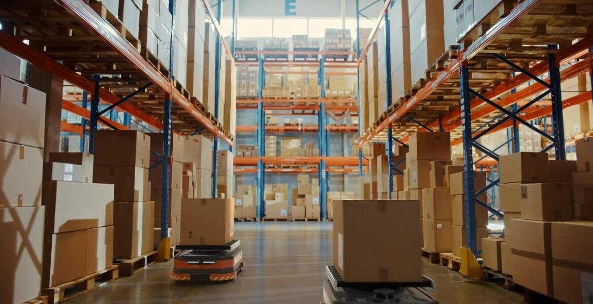 Wpływ magazynowego outsourcingu na zarządzanie zwrotami w e-commerce