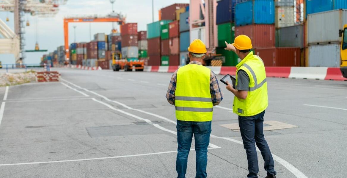 Rola celnych odpraw w sprawnym zarządzaniu międzynarodowymi przesyłkami