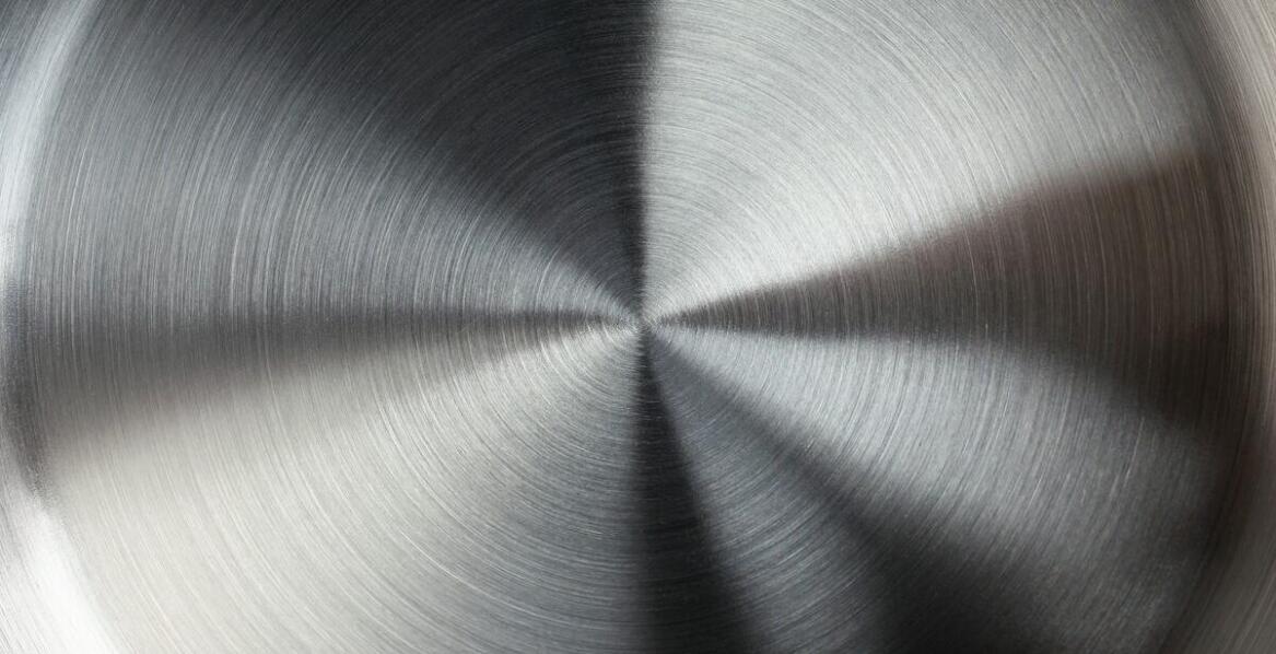 Odporność metalowych mebli na mechaniczne uszkodzenia i korozję