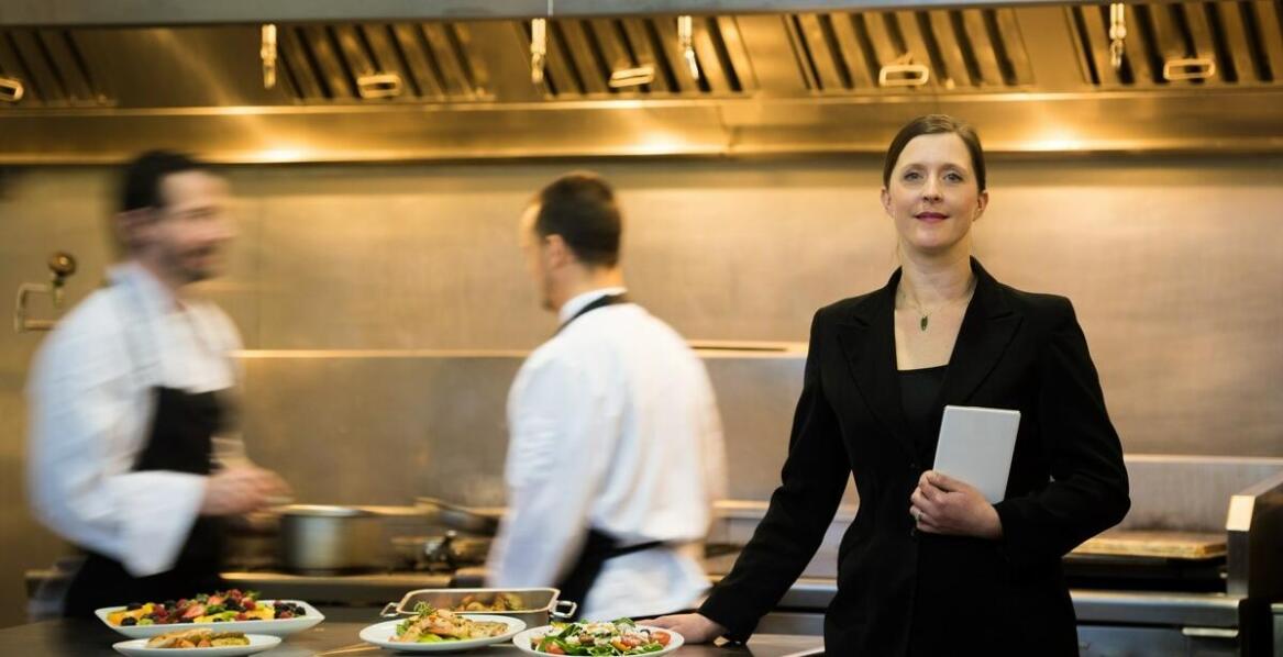 Jak wybrać dostawcę gastronomicznych basenów, aby zapewnić sobie najlepszą jakość?