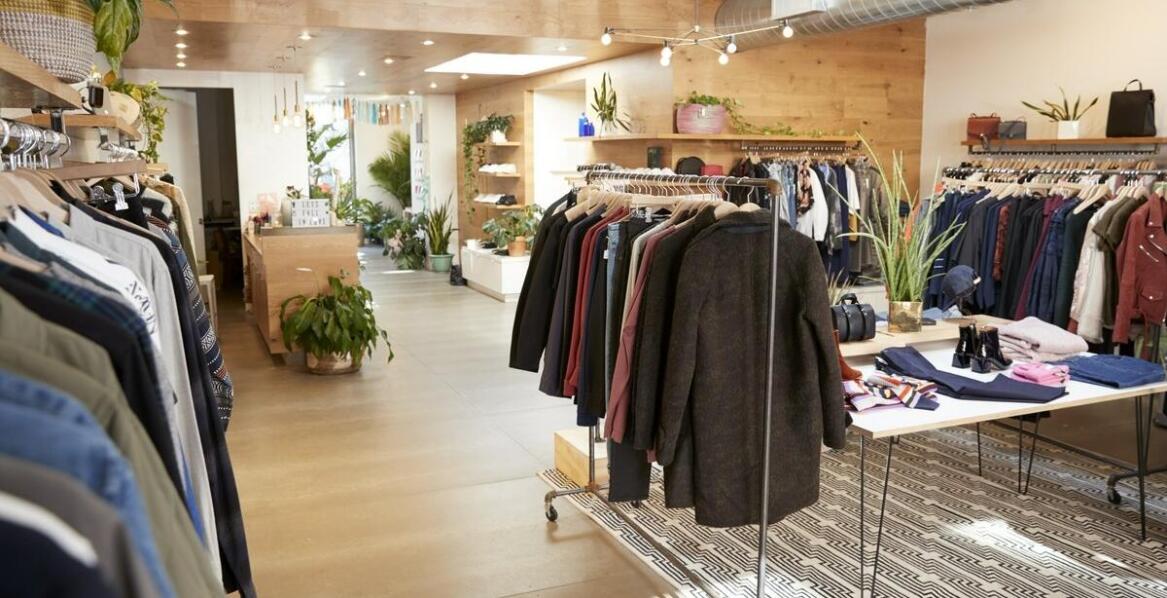 Jakie usługi oferuje lombard poza skupem złota?