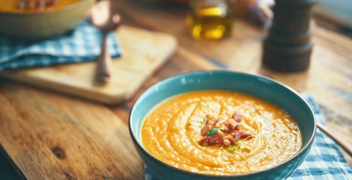 Dlaczego hummus to doskonała przekąska na każdą okazję?