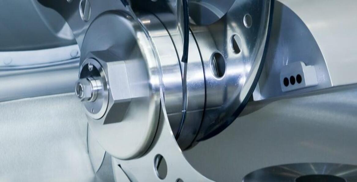 Jak maszyny do świderków lodowych mogą zwiększyć zyski Twojego lokalu?