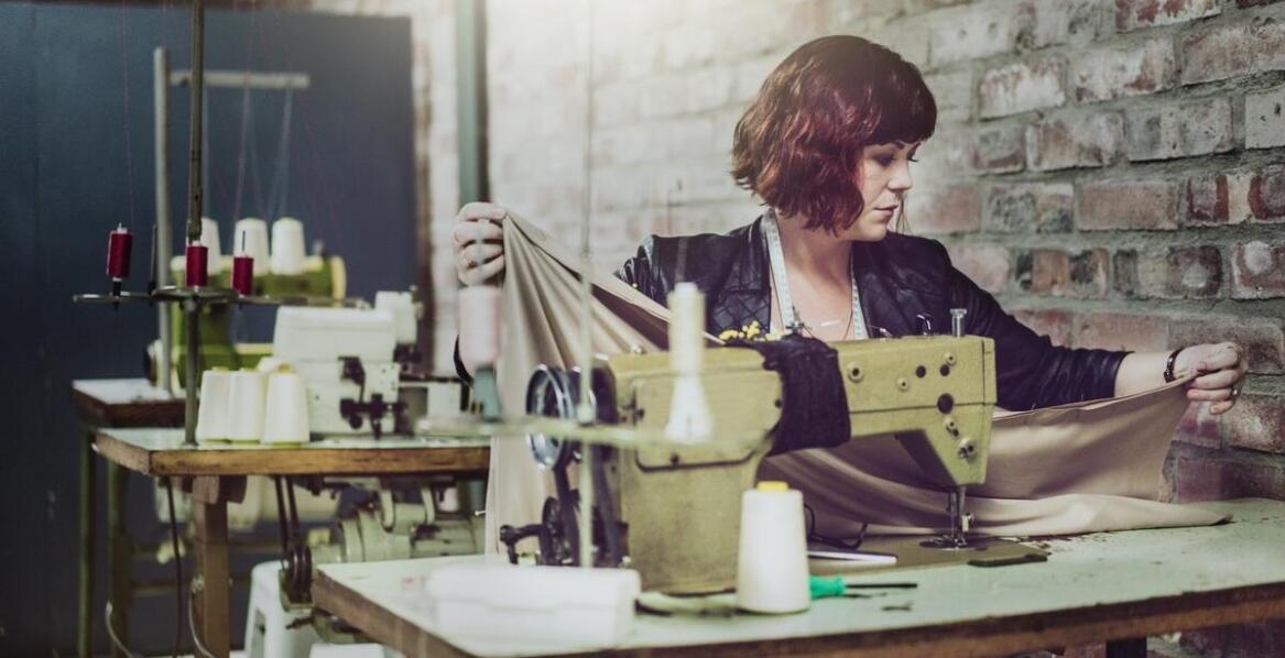 Nowoczesne technologie w produkcji roboczej odzieży w Krakowie