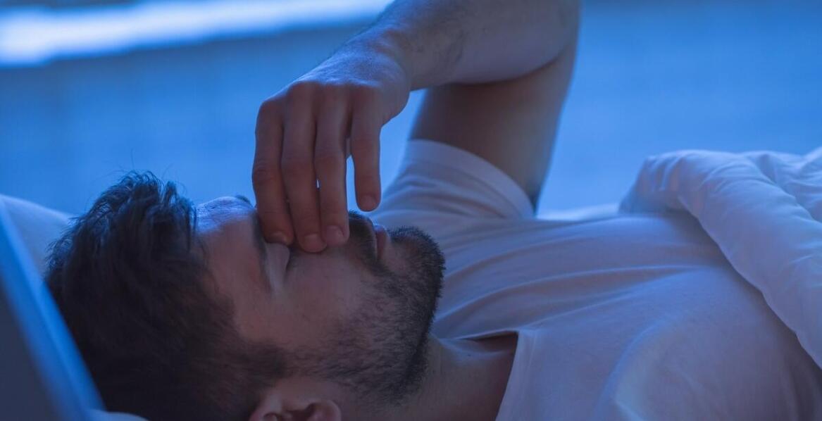 Jakie psychiczne czynniki mogą wpływać na występowanie zaburzeń erekcji?