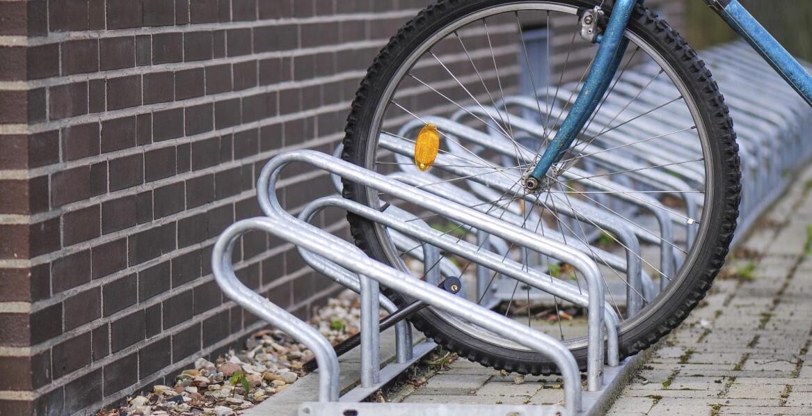 Estetyka i trwałość rowerowych stojaków - co wybrać?
