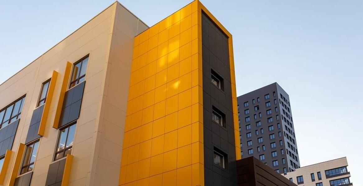 Rola wentylowanych elewacji w zrównoważonym budownictwie