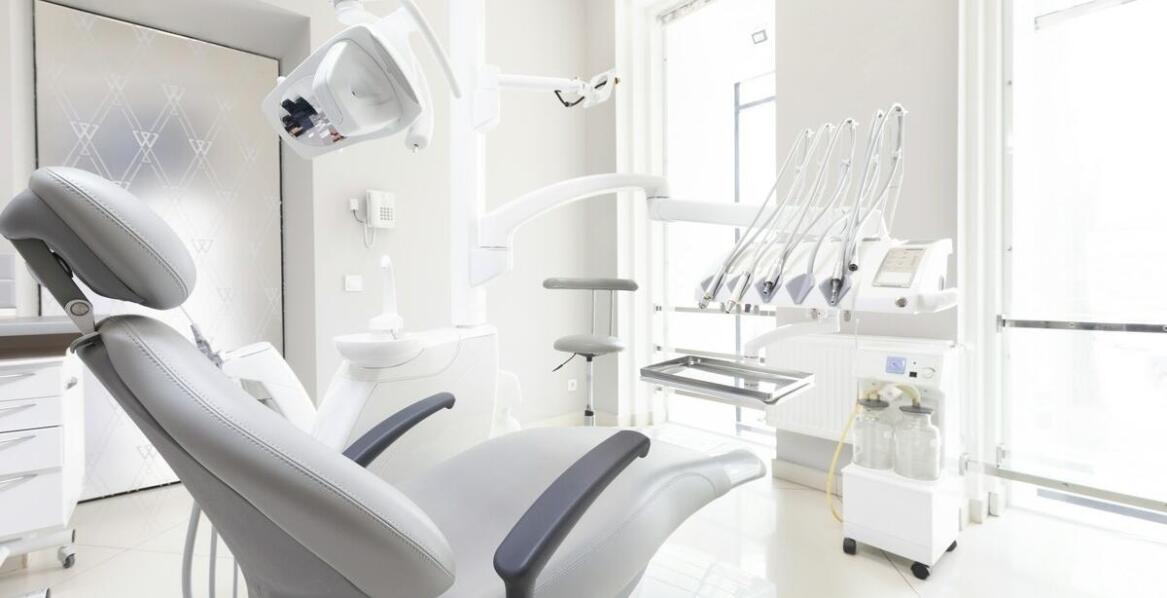 Zalety stosowania tomografu komputerowego w gabinecie stomatologicznym w Ujściu