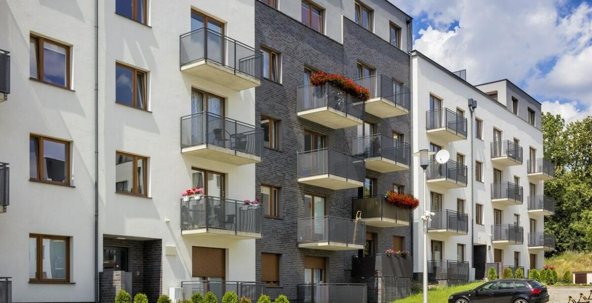 W jaki sposób solidność i trwałość budynków wpływają na decyzje zakupowe klientów?