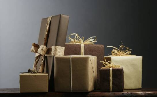 Rola prezentowych torebek w podkreślaniu ekskluzywności produktów