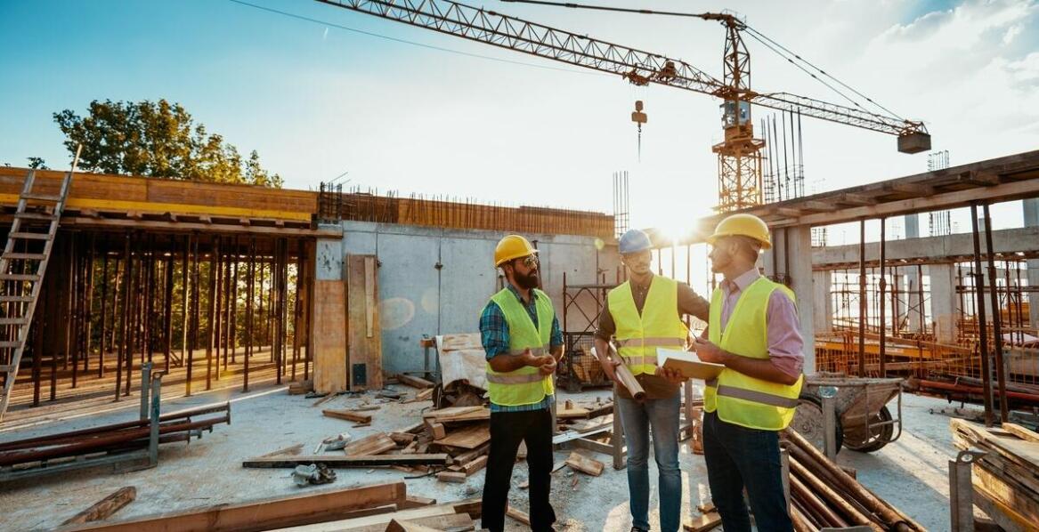 Jak prawo budowlane chroni interesy inwestorów?
