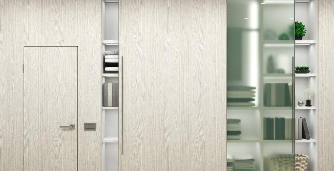 Nowoczesne trendy w aranżacji wnętrz z użyciem asymetrycznych regałów