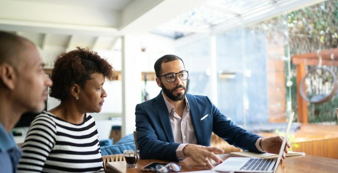 Czy warto korzystać z doradztwa podatkowego przy zakładaniu działalności?