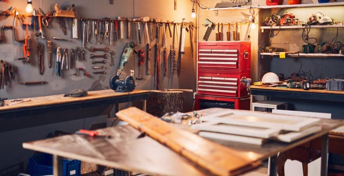 Wybór noży tokarskich jako kluczowy element strategii produkcyjnej