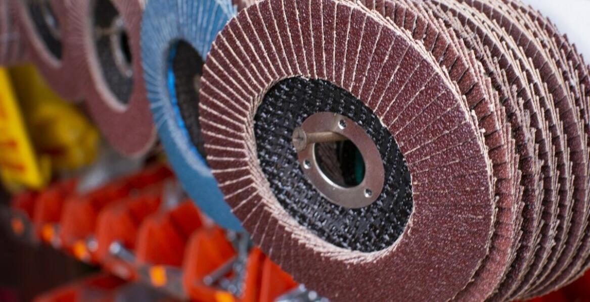 Kluczowe aspekty wyboru ściernych narzędzi do obróbki nierdzewnej stali