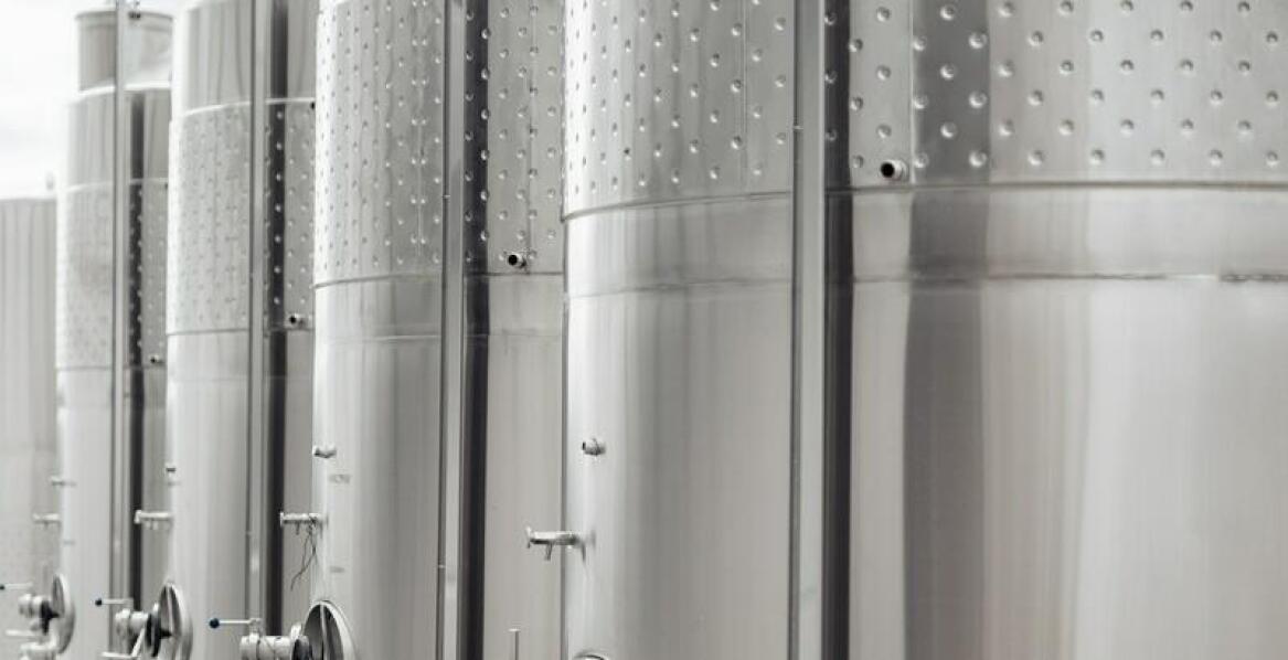 Wpływ precyzyjnego wykonania na trwałość stalowych dennic