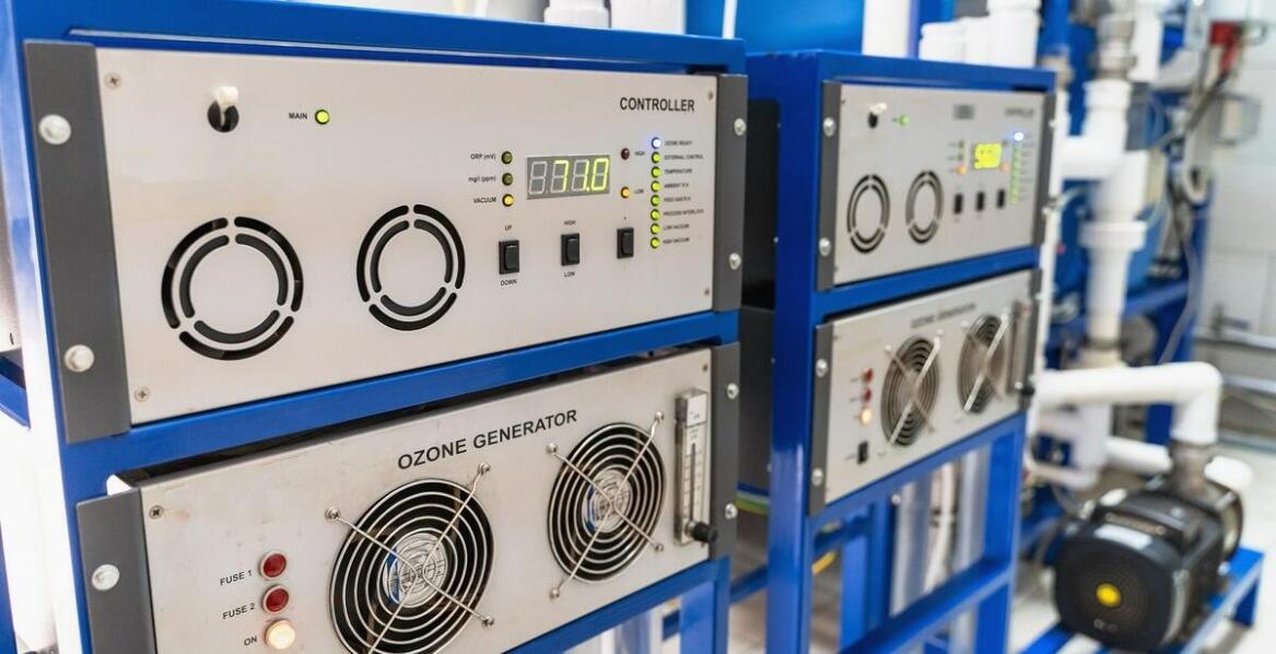 Przegląd atestów i certyfikatów dla urządzeń uzdatniających wodę