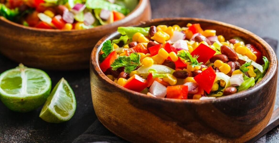 Wpływ solonych pistacji na smak i aromat śródziemnomorskich potraw