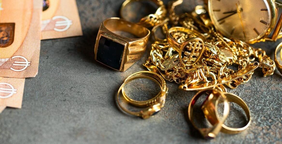 Czy męski złoty łańcuch to odpowiedni prezent na specjalne okazje?