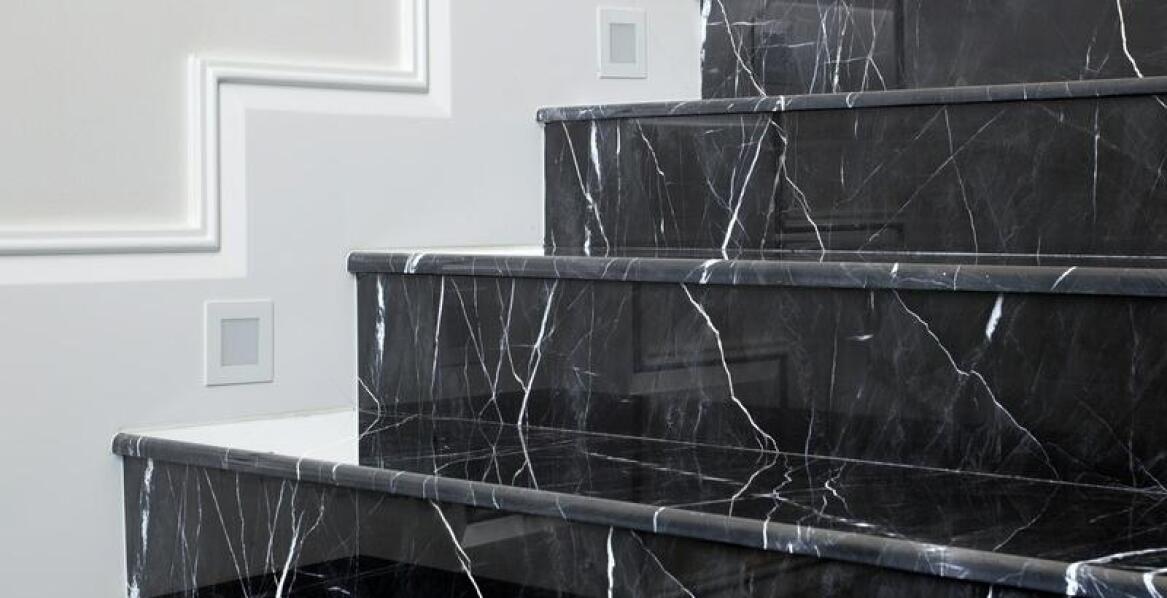 Dlaczego warto wybrać bazaltowe schody do wnętrz?