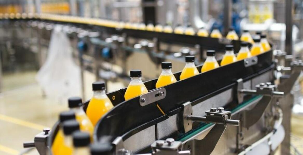 Znaczenie przemysłowych wyciskarek do soków w produkcji spożywczej