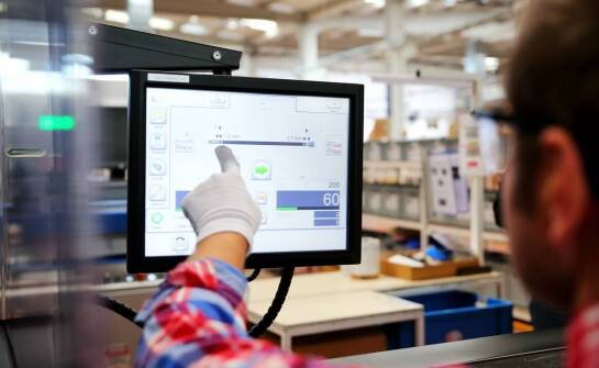 Jak oszczędność czasu dzięki konfekcjonowaniu przekłada się na finansowe korzyści?