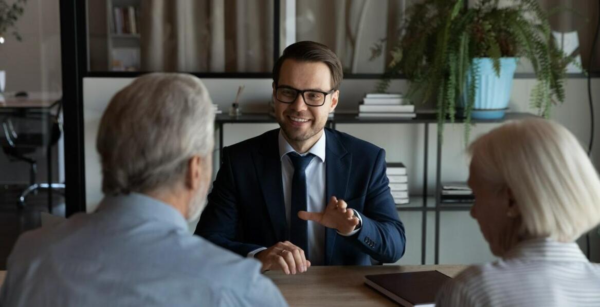 Jak adwokacka kancelaria pomaga w sporządzaniu umów przedmałżeńskich?