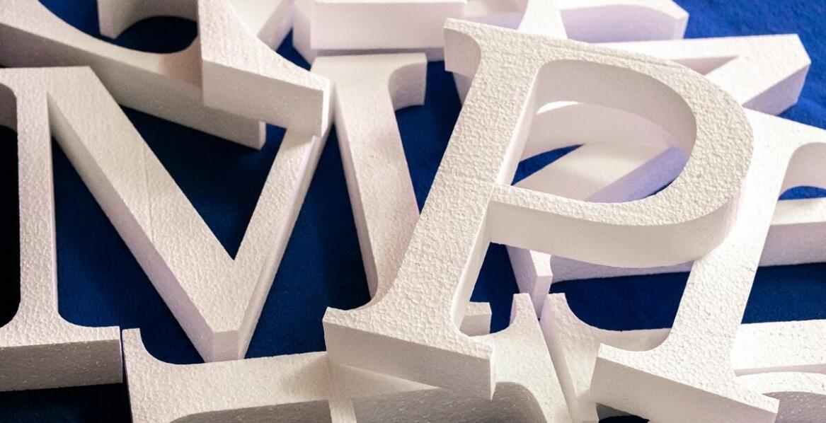 Od projektu do montażu: kompleksowa obsługa przestrzennych liter 3D