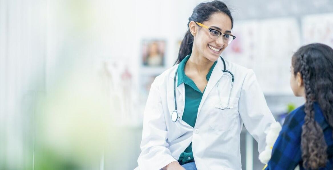 Leczenie żył – jak specjalistyczne przychodnie mogą pomóc?