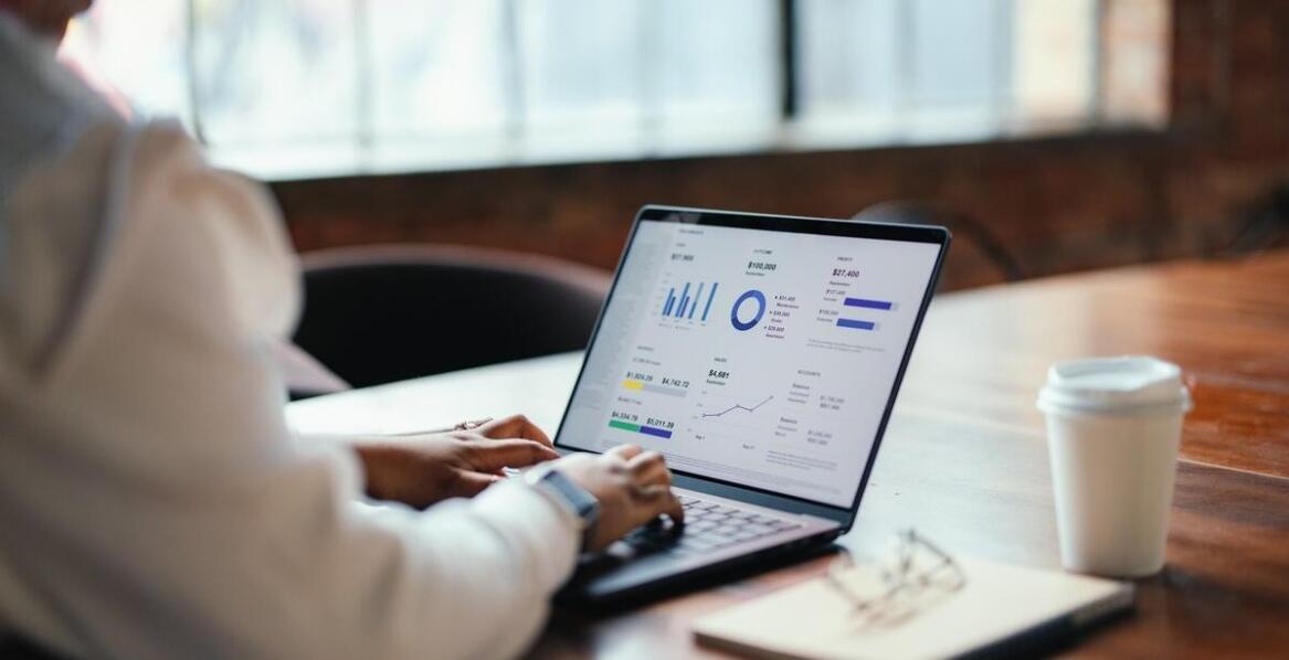 Znaczenie polskiej platformy przetargowej w strategii zakupowej dla firmy