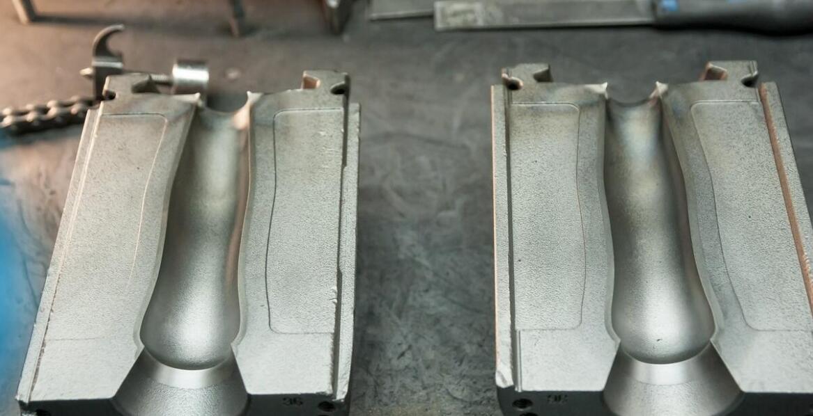 Proces produkcji formowych detali z artykułów silikonowych