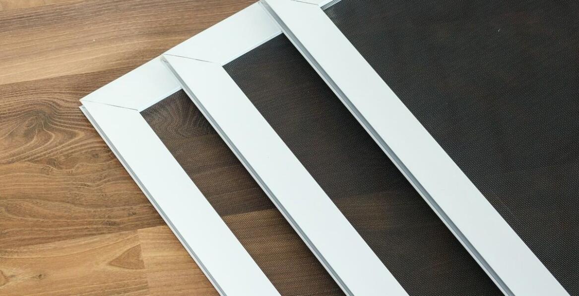 Jakie są najważniejsze cechy jakościowe aluminiowych wycieraczek zewnętrznych?